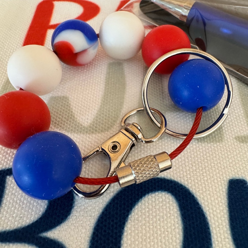 Red White & Boujee Pouch with Pen and Keychain - Picture 9 of 11